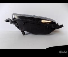 BMW 3 G20 / G21 - Fendinebbia / Led Alogeno - Dest - 7