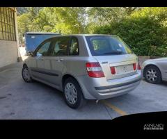 Ricambi Fiat Stilo 2004 5 porte vari colori