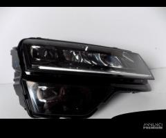 Skoda Karoq - Faro frontale a LED - Destra 4426 - 1