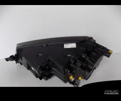 Skoda Karoq - Faro frontale a LED - Destra 4426 - 8