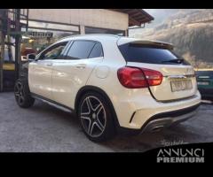 Ricambi Mercedes GLA 220 CDI 4MATIC 2014