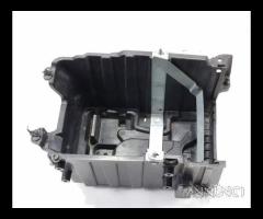 ALLOGGIO BATTERIA FORD Fiesta 7a Serie H1BB-10723- - 6