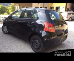 Ricambi Toyota Yaris 2008 5 porte vari colori