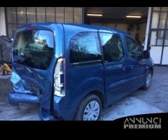 Ricambi Citroen Berlingo 2008 2011 blu e grigio