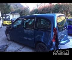 Ricambi Citroen Berlingo 2008 2011 blu e grigio