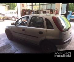 Ricambi carrozzeria Opel Corsa C 2003 5 porte