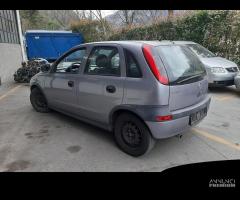 Ricambi carrozzeria Opel Corsa C 2003 5 porte - 8