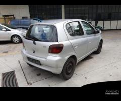 Ricambi Toyota Yaris da 1999 a 2005 5 porte - 7