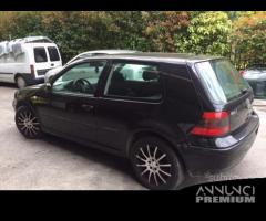 Ricambi VW Golf 2001 3 porte nera