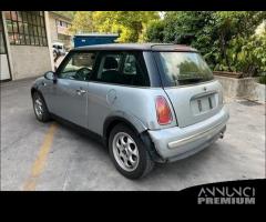 Ricambi Mini Cooper 2003 grigio chiaro e giallo