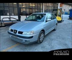 Ricambi Seat Ibiza 2001 3 porte grigio chiaro