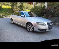 Ricambi Audi A6 berlina 2004 grigio chiaro