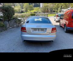 Ricambi Audi A6 berlina 2004 grigio chiaro