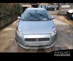 Ricambi vari Fiat Grande Punto 2009 5P grigio 589A