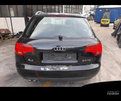 Ricambi Audi A4 Avant s-line 2005 nera 2000cc TD - 6