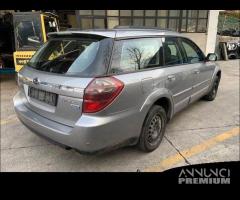 Ricambi Subaru Legacy Outback 2009 grigia 2000 TD