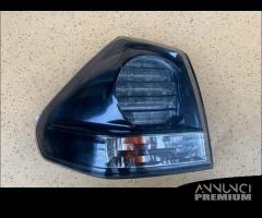 Faro posteriore sinistro Lexus RX 400h 2008