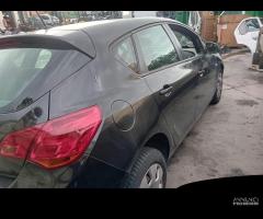 RICAMBI USATI AUTO OPEL Astra J Diesel 1686 (09>)