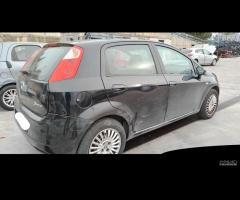 RICAMBI USATI AUTO FIAT Grande Punto 1Â° Serie 199 - 6