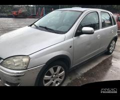 RICAMBI USATI AUTO OPEL Corsa C 5P 2Â° Serie Y 13