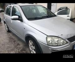 RICAMBI USATI AUTO OPEL Corsa C 5P 2Â° Serie Y 13