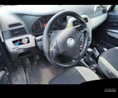 RICAMBI USATI AUTO FIAT Grande Punto 1Â° Serie 199 - 5