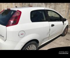 RICAMBI USATI AUTO FIAT Grande Punto 1Â° Serie 199