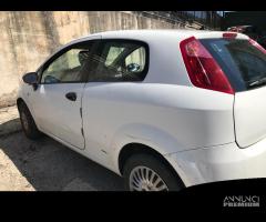 RICAMBI USATI AUTO FIAT Grande Punto 1Â° Serie 199