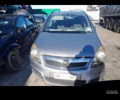 RICAMBI USATI AUTO OPEL Zafira B Z 16 YNG Bifuel/M