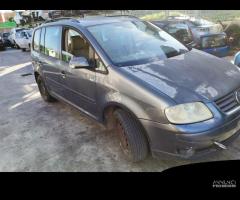 RICAMBI USATI AUTO VOLKSWAGEN Touran 1Â° Serie AVQ