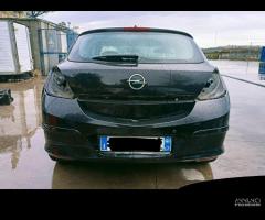 RICAMBI USATI AUTO OPEL Astra H GTC Z 17 DTH Diese