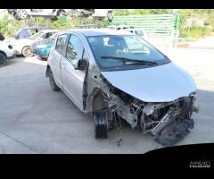 RICAMBI USATI AUTO TOYOTA Yaris Serie 1KR-FE Benzi