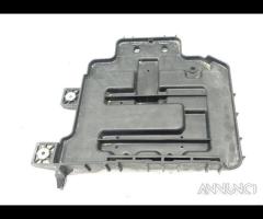 ALLOGGIO BATTERIA HYUNDAI iX20 Serie 37150-1P460 B