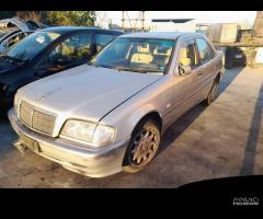 RICAMBI USATI AUTO MERCEDES Classe C Berlina W202