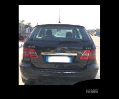 RICAMBI USATI AUTO MERCEDES Classe B W245 1Â° Seri - 6