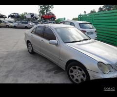 RICAMBI USATI AUTO MERCEDES Classe C Berlina W203