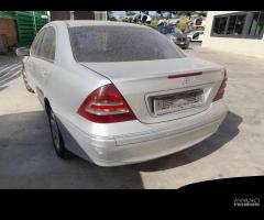 RICAMBI USATI AUTO MERCEDES Classe C Berlina W203