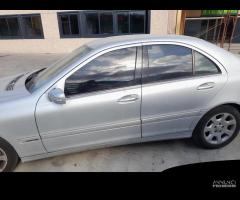 RICAMBI USATI AUTO MERCEDES Classe C Berlina W203