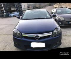 RICAMBI USATI AUTO OPEL Tigra TwinTop Z 18 XE Benz