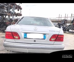 RICAMBI USATI AUTO MERCEDES Classe E Serie (W210)