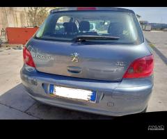 RICAMBI USATI AUTO PEUGEOT 307 Berlina 9HY (DV6TED - 8