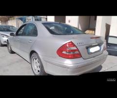 RICAMBI USATI AUTO MERCEDES Classe E Berlina W211