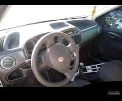 RICAMBI USATI AUTO FIAT Punto Berlina 3P 3Â° Serie