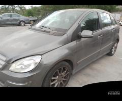 RICAMBI USATI AUTO MERCEDES Classe B W245 1Â° Seri - 2