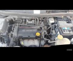 RICAMBI USATI AUTO OPEL Corsa D 3P 1Â° Serie Z 12