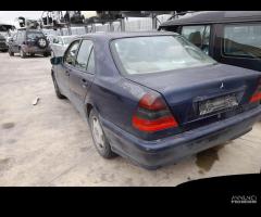 RICAMBI USATI AUTO MERCEDES Classe C Berlina W202