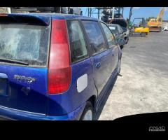 RICAMBI USATI AUTO FIAT Punto Berlina 3P 176 A8.00