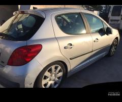 RICAMBI USATI AUTO PEUGEOT 207 1Â° Serie 8HR (DV4C