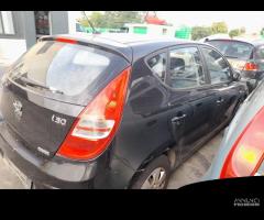 RICAMBI USATI AUTO HYUNDAI i30 Serie D4FB Diesel 1