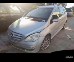 RICAMBI USATI AUTO MERCEDES Classe B W245 1Â° Seri